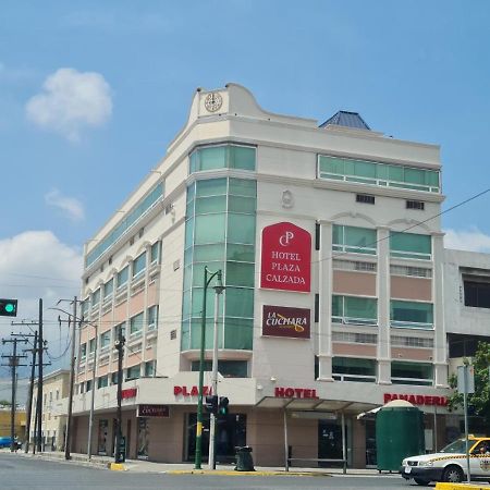 Hotel Plaza Calzada Monterrey Luaran gambar